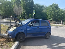 Под Волгоградом бетономешалка подрезала легковушку, спровоцировав ДТП