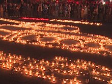 Пензенцы выложили из свечей изображение танка Т-34