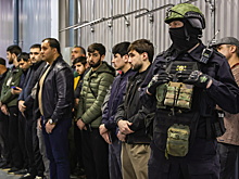 При каких условиях возможна депортация мигрантов вместе с их семьями из России