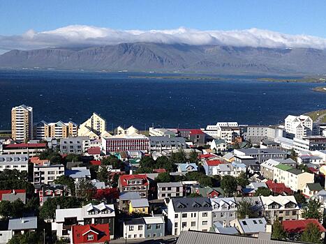 В Исландии недалеко от столицы Рейкьявика произошло извержение вулкана