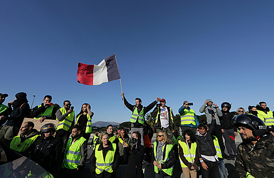 Французский топливный бунт. СМИ назвали «Желтые жилеты» победителями
