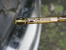 Почему автозаводы рекомендуют менять масло каждые 15 000 км?