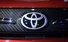 Интерьер нового минивэна Toyota Alphard раскрыли до премьеры