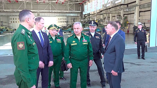 Боевые возможности Ка-52М и корабли для ВМФ: как прошла поездка Шойгу в Приморье