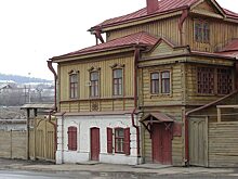 Саратовцев приглашают на выставку художников Кузнецова, Уткина, Матвеева