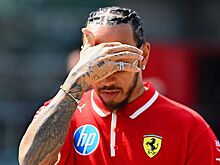 Экс-пилот Ф-1: Хэмилтон привык быть первым в команде, но теперь его контролирует Леклер