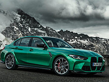 2025 BMW M3 в цвете Tulum Blue
