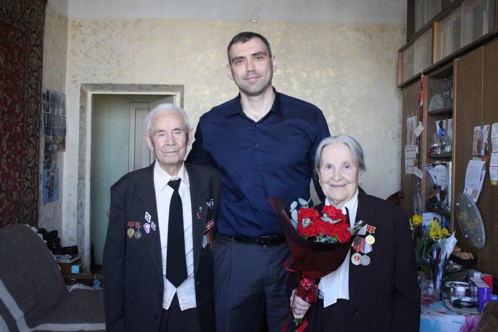 Связь поколений: «Екатеринбурггаз» поздравил ветеранов в год 80-летия Великой Победы
