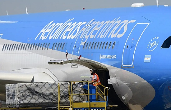 Застрявшая в аэропорту Аргентины россиянка рассказала об «издевках»