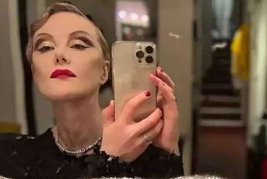 Рената Литвинова предстала в откровенном образе