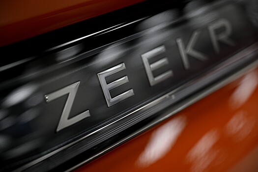 Geely заявила о слиянии с Zeekr