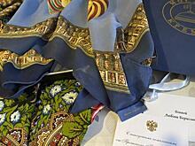 В Курской области организовали фотосессию с платками от Дмитрия Медведева