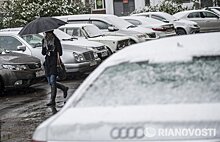 Москвичам напомнили правила вождения в условиях снегопада
