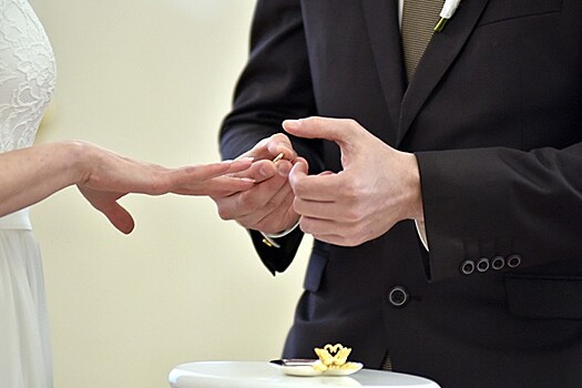 Тяжела невесты доля: накануне Красной горки звезды рассказали, как играли свадьбы