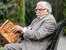 Как выглядит могила Джигарханяна спустя 5 лет после похорон