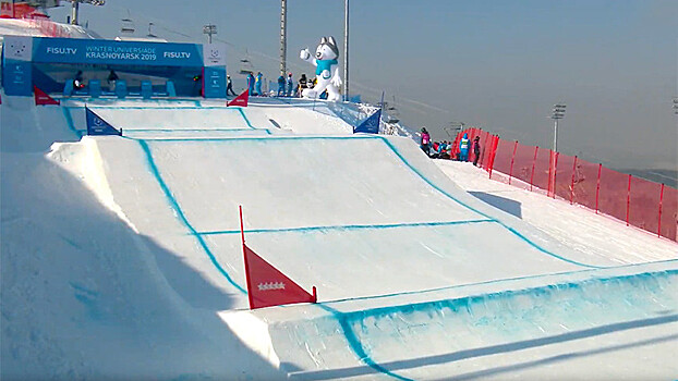 Россияне борются за медали в сноубордкроссе на Универсиаде в Красноярске