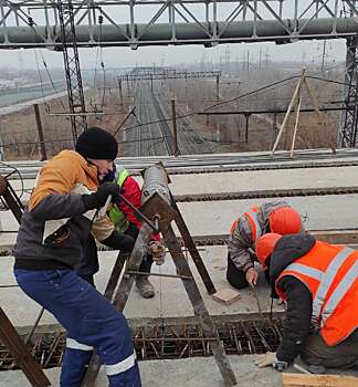 Строительство моста на ул. Конституции СССР в Оренбурге должны завершить к июлю