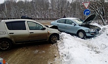 Два водителя иномарок пострадали в ДТП на улице Нахимова в Рязани