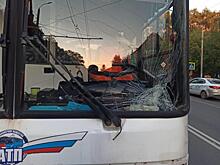 В Кирове водитель троллейбуса насмерть сбил мужчину