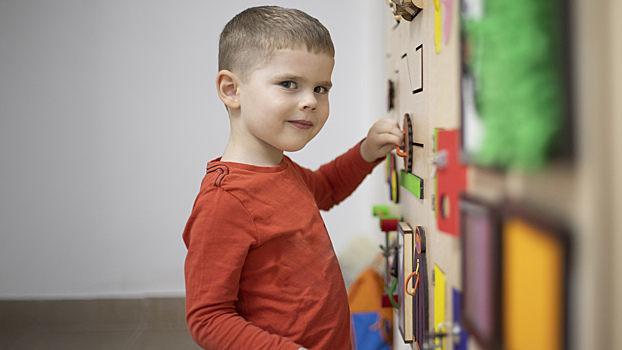 Поддержка вместо сочувствия: 9 фондов, которые помогают детям с аутизмом