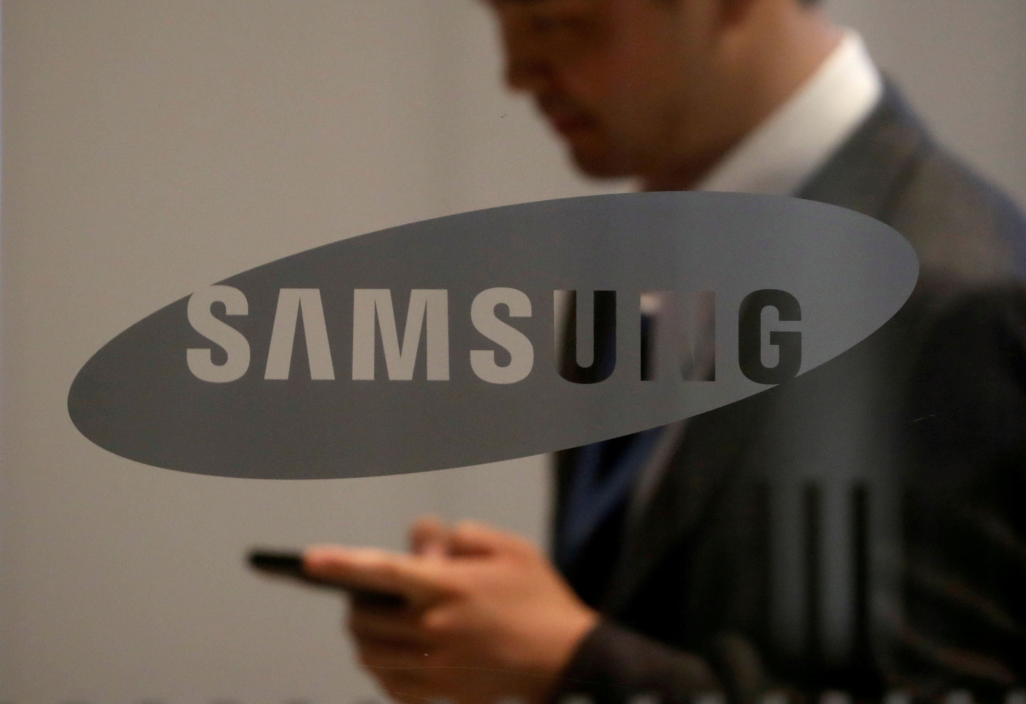 Samsung представила платформу для смарт-часов