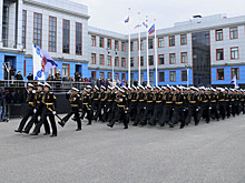 Мурманские нахимовцы удостоены медалей за участие в военном параде