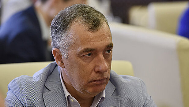 Министр промышленной политики Крыма покинул пост из-за болезни