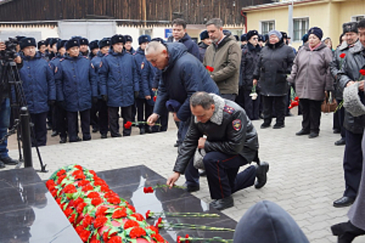 В Бурятии состоялся митинг, посвященный открытию мемориала памяти сотрудников УМВД России по г. Улан-Удэ