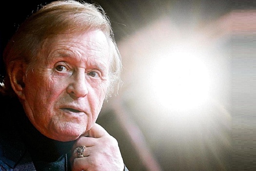 «Он завел меня в свой кабинет», — актер обвинил Романа Виктюка в сексуальных домогательствах