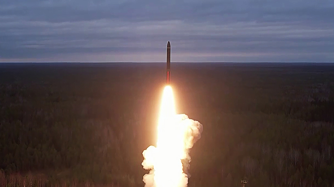 На Украине заявили об ударе межконтинентальной ракеты по Днепропетровску