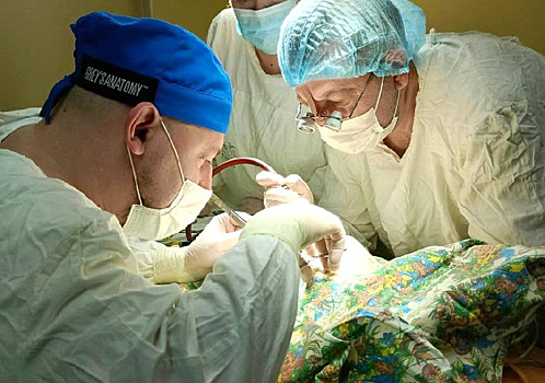 В Благовещенске врачи успешно прооперировали новорождённого с редкой патологией