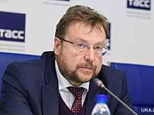 В бунтующей свердловской думе назревает новый конфликт. Противники спикера-коммуниста ждут помощи от Бидонько