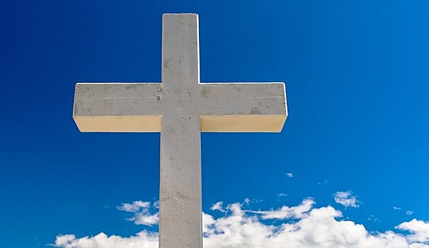 Поклонный крест в память о жертвах репрессий установлен на берегу Белого моря