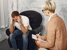 Мурашко предлагают включить психологическую помощь в полис ОМС