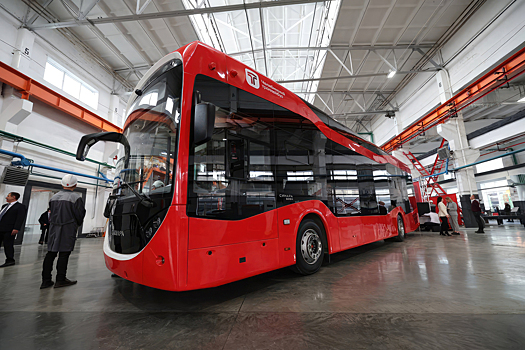 На Челябинском трубопрокатном заводе начали делать электробусы и троллейбусы