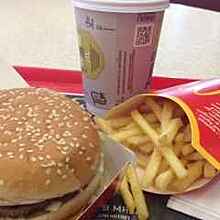 McDonald’s оштрафовали на 700 тыс. руб. за нарушения при продаже товаров через "МакАвто"