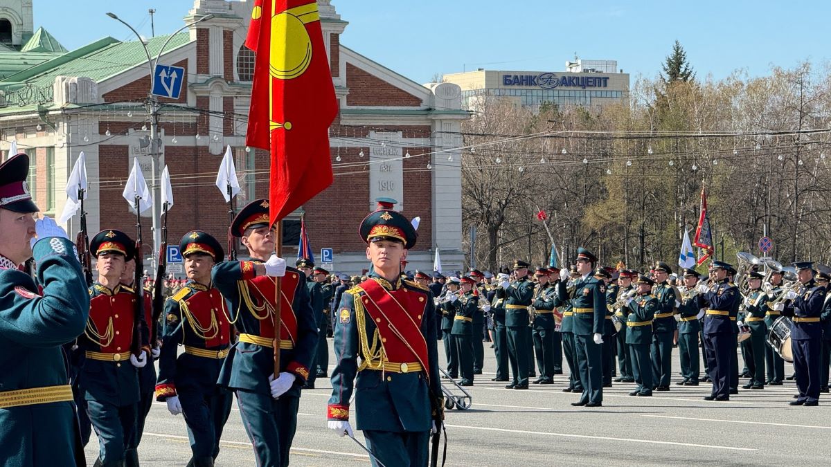 Полная программа Дня Победа-2024 в Новосибирске: где кормят солдатской кашей, звучит военная музыка и где будет салют