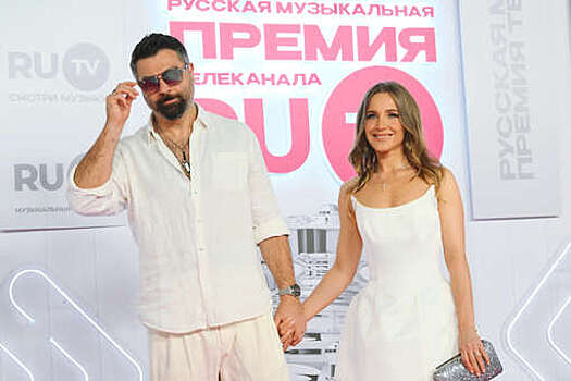 Певец Чумаков заявил, что у критиков его критерий партнерш нет чувства юмора