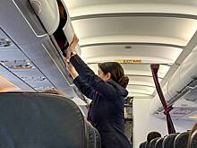 Российская стюардесса обвинила коллегу в домогательствах во время полета