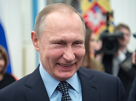 Жуковский: Зазывать на голосование власть будет раздачей блинов с лопат