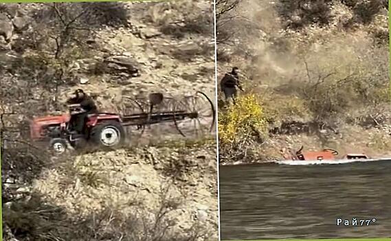 Тракторист угробил трактор, утопив его в водоёме