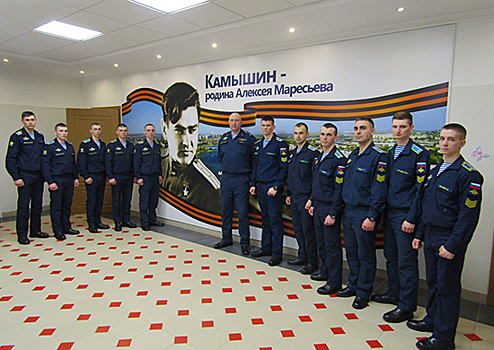 Курсанты РВВДКУ имени генерала армии В.Ф.Маргелова посетили историко-краеведческий музей г. Камышина