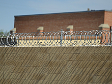 Попавший в казахскую тюрьму россиянин обвинил консульство в бездействии