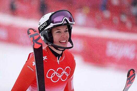 Швейцарская горнолыжница Гизен выиграла золото ОИ-2022 в суперкомбинации, Плешкова — 10-я