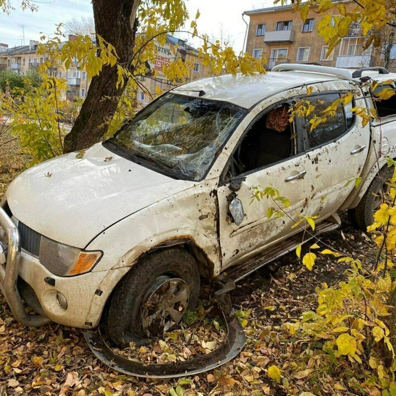 Под Кировом в тройном ДТП пострадали два человека - Рамблер/авто