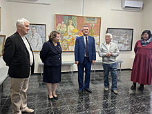 Олег Петелин от имени Игоря Мартынова и депутатов поздравил астраханцев с открытием выставки «Художники понизовья»