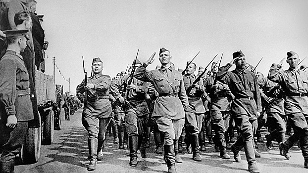 Почему Сталин в 1946-1948 гг. отменил призыв в Советскую армию