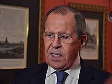 Лавров заявил о бегстве многих стран от доллара
