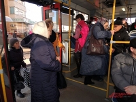 Луиза Бадреева из Татарстана стала лучшим водителем такси в России