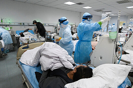 В Китае за месяц выявили почти 60 тысяч смертей из-за COVID-19
